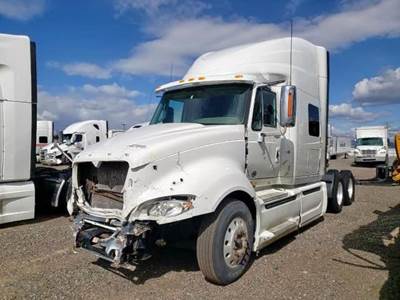 International ProStar Salvage Truck