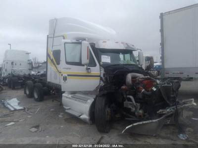 International ProStar Salvage Truck
