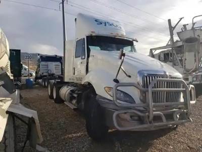 International ProStar Salvage Truck