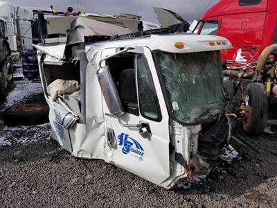 International ProStar Limited Salvage Truck