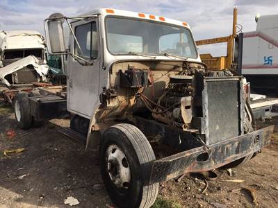International S1750 Salvage Truck