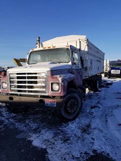 International S1800 Salvage Truck