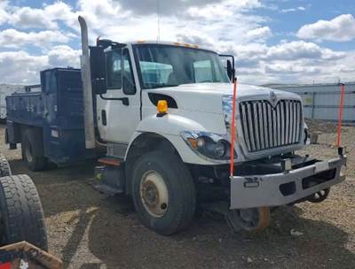 International WorkStar 7300 Salvage Truck