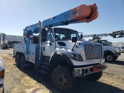 International WorkStar 7500 Salvage Truck