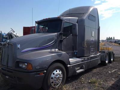 Kenworth T600 Salvage Truck