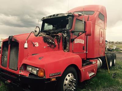Kenworth T600 Salvage Truck