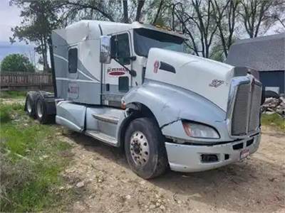 Kenworth T600 Salvage Truck