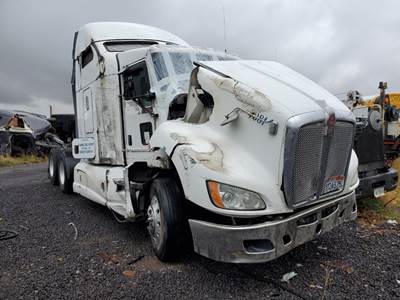 Kenworth T660 Salvage Truck