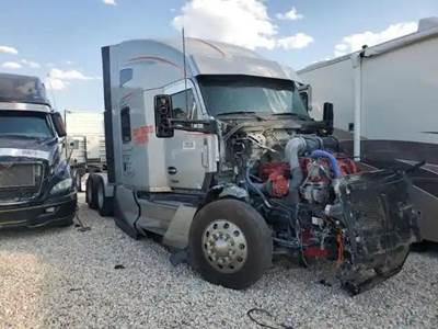 Kenworth T680 Salvage Truck