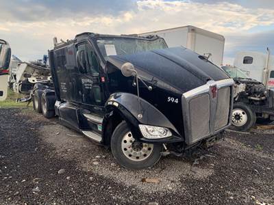 Kenworth T700 Salvage Truck