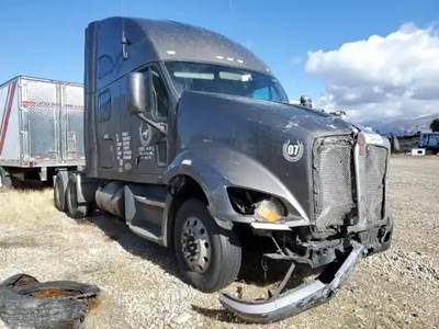 Kenworth T700 Salvage Truck