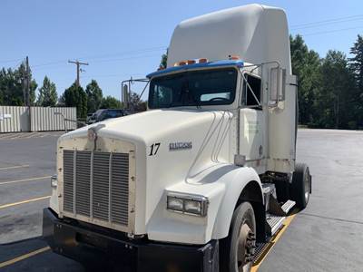 Kenworth T800 Salvage Truck