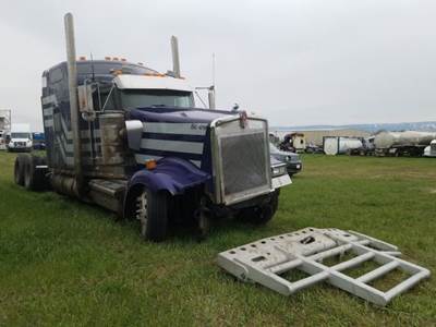 Kenworth W900 Salvage Truck