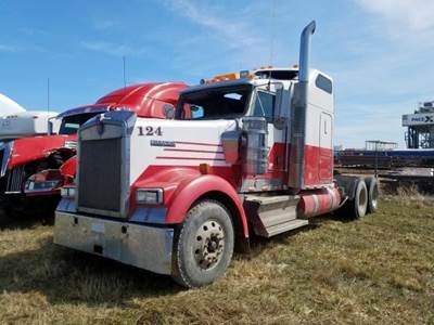 Kenworth W900 Salvage Truck