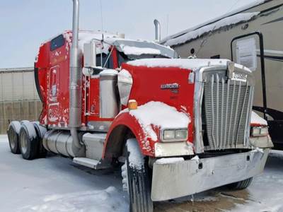 Kenworth W900 Salvage Truck