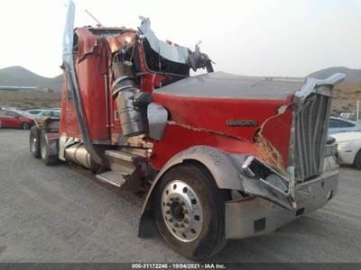 Kenworth W900 Salvage Truck