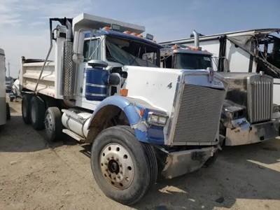 Kenworth W900 Salvage Truck