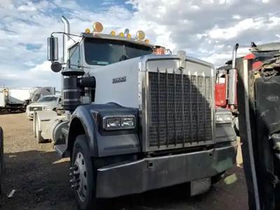 Kenworth W900 Salvage Truck