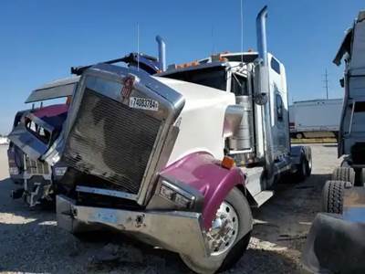 Kenworth W900 Salvage Truck