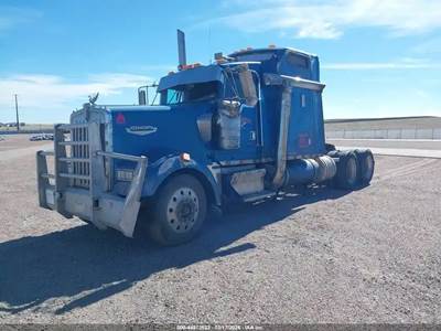 Kenworth W900 Salvage Truck