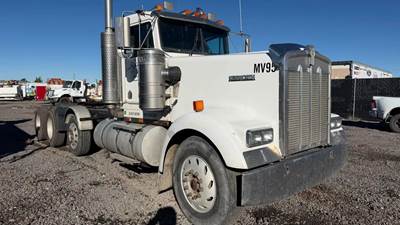 Kenworth W900 Salvage Truck