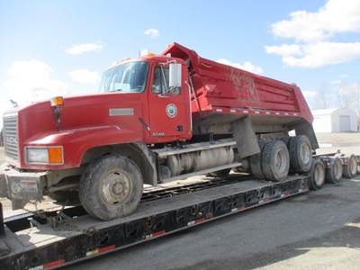 Mack CL713 Salvage Truck