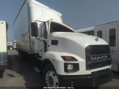 Mack MD Salvage Truck