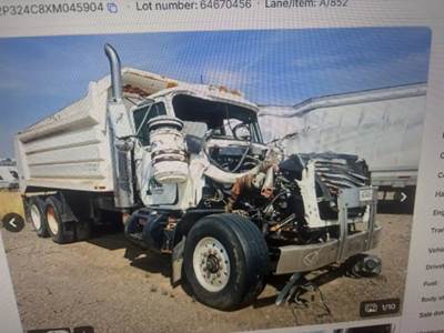 Mack RD688S Salvage Truck