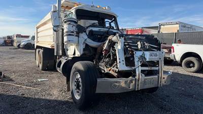 Mack RD688S Salvage Truck