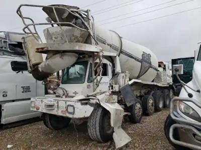 Oshkosh H-series Salvage Truck