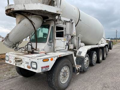 Oshkosh S-Series Salvage Truck