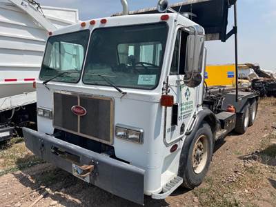 Peterbilt 320 Salvage Truck