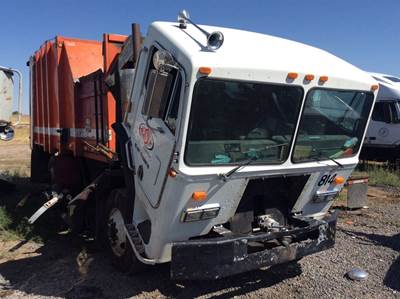 Peterbilt 320 Salvage Truck