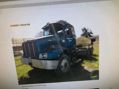 Peterbilt 330 Salvage Truck