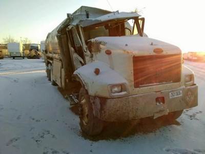 Peterbilt 330 Salvage Truck