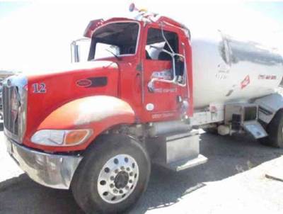 Peterbilt 337 Salvage Truck