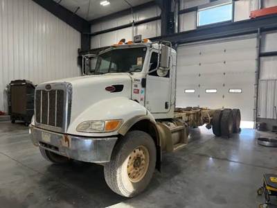 Peterbilt 348 Salvage Truck