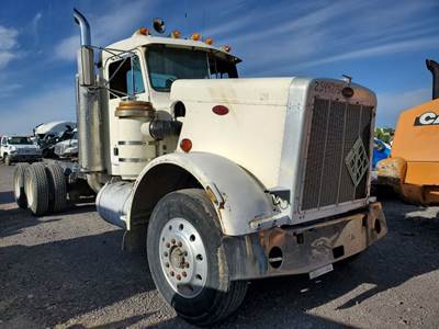 Peterbilt 359 Salvage Truck