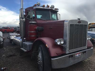 Peterbilt 359 Salvage Truck