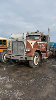 Peterbilt 359 Salvage Truck