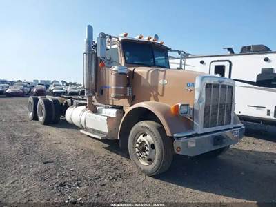 Peterbilt 367 Salvage Truck