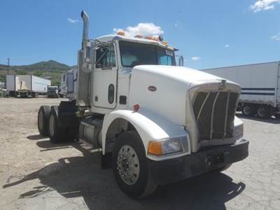 Peterbilt 375 Salvage Truck
