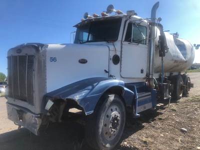 Peterbilt 377 Salvage Truck