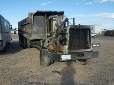 Peterbilt 377 Salvage Truck