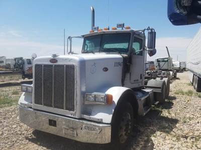 Peterbilt 378 Salvage Truck