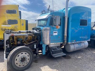 Peterbilt 379 Salvage Truck