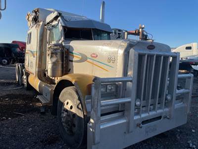 Peterbilt 379 Salvage Truck