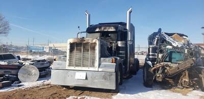 Peterbilt 379 Salvage Truck