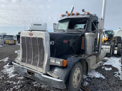 Peterbilt 379 Salvage Truck