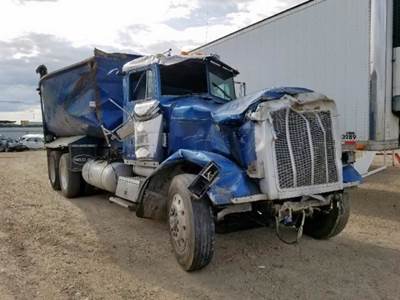Peterbilt 379 Salvage Truck